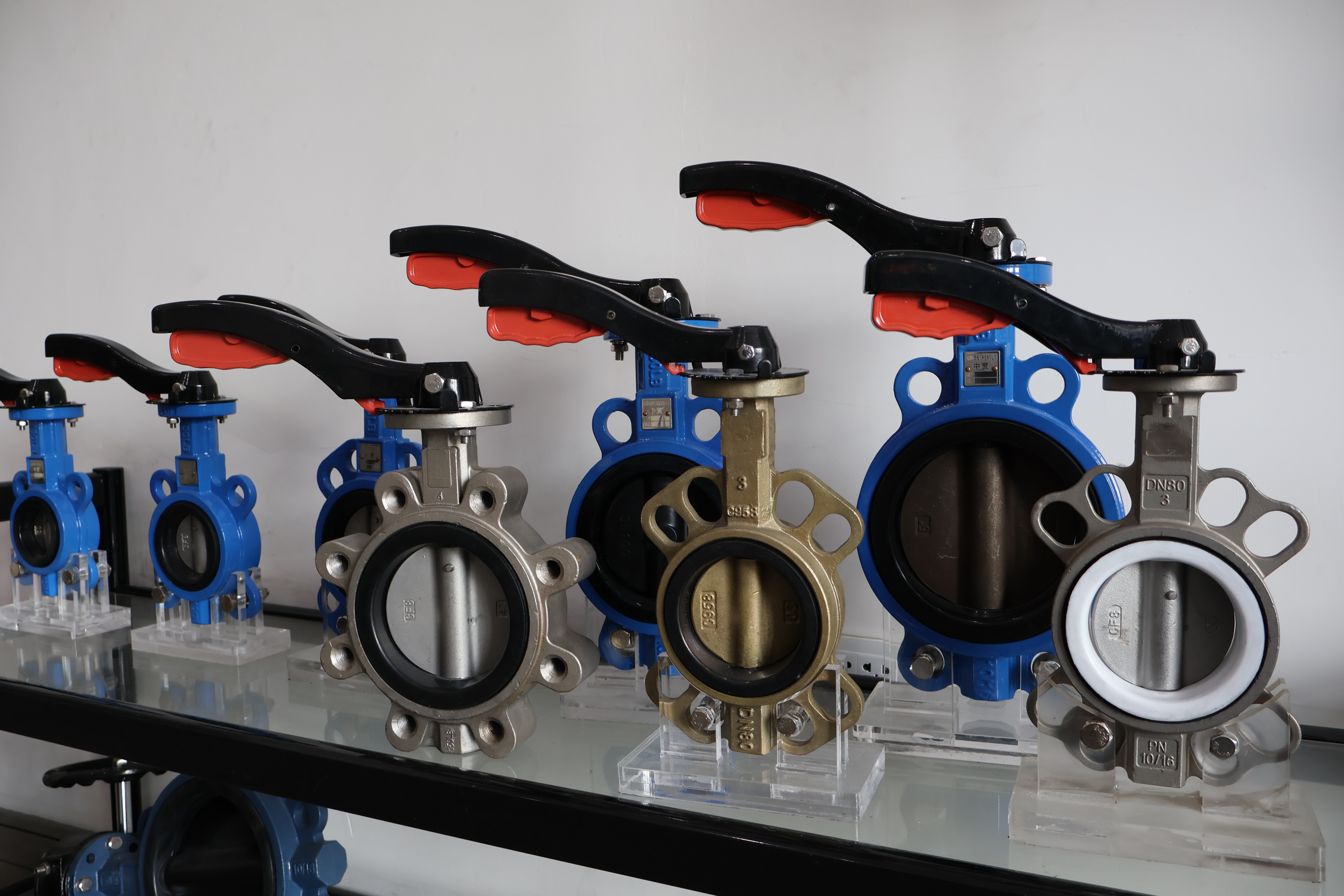 ভালভ কেনার সময় আপনার যা জানা উচিত: অন্ধকারে আপনার অর্থ অপচয় করবেন না!